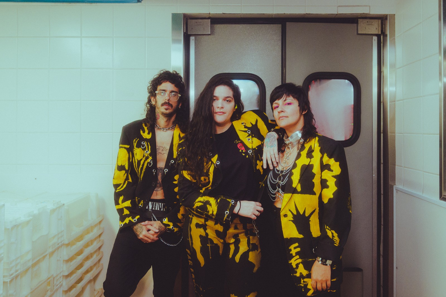 Far Alaska lança novo álbum