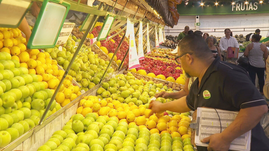 Apenas 20% da população brasileira consome frutas e verduras em quantidade recomendada pela OMS, aponta pesquisa da UFMG