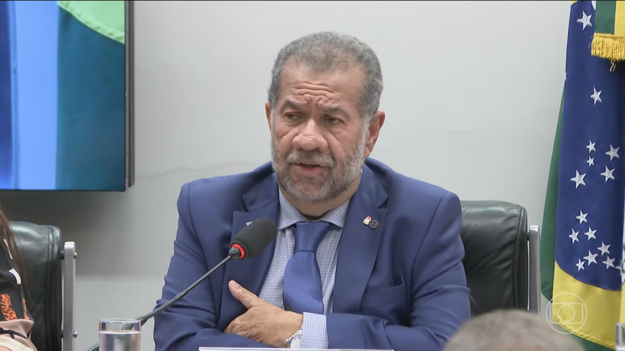 Mudança nas diretrizes do Ministério da Previdência centraliza nomeações e exonerações sob novo ministro após renúncia de Carlos Lupi 