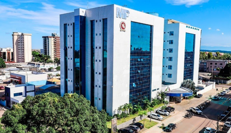 Homem é condenado a 25 anos por assassinar companheira em Espigão D’Oeste, RO, após violência doméstica 